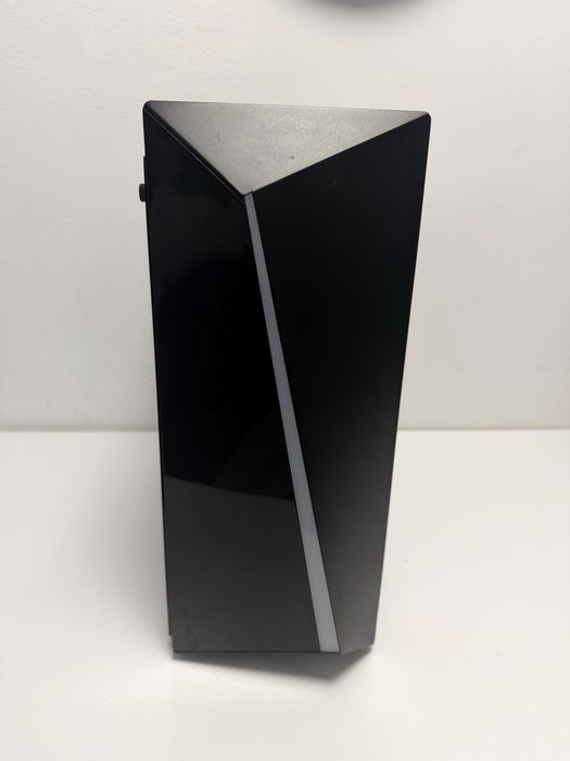 PC Gaming – AMD Ryzen 7 3700X, GTX 1660 Super, 32GB RAM