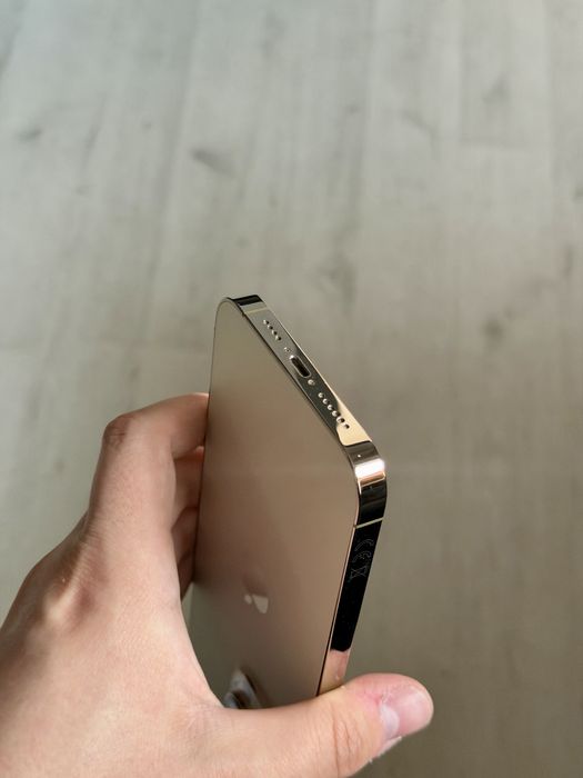 iPhone 14 Pro Max / 128 GB / Baterie 88% / Gold / Impecabil