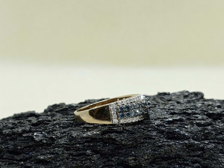 Inel din aur 9K, cu 63 diamante naturale albastre și albe