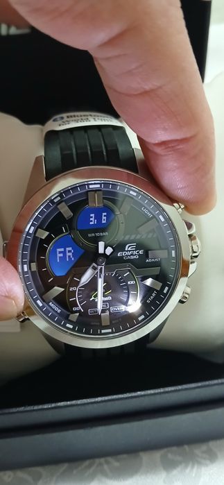 Casio Edifice ECB-30P-1AEF Bluetooth Smart