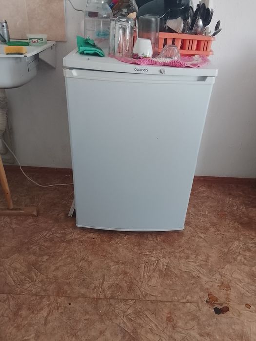 Компактный холодильник