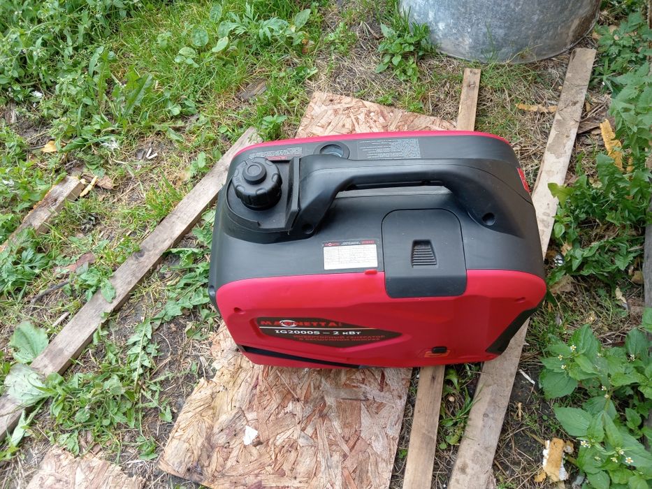 Продам бензогенератор, злектростанция .