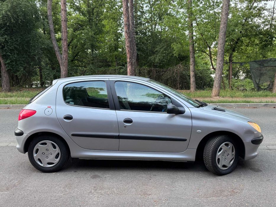 Peugeot 206 an 2000 - 1.9 diesel - 49233 km.