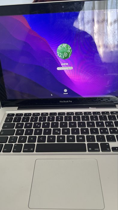 Macbook pro 2012 de 13 - inch perfect functional. Cititi atent descrierea!