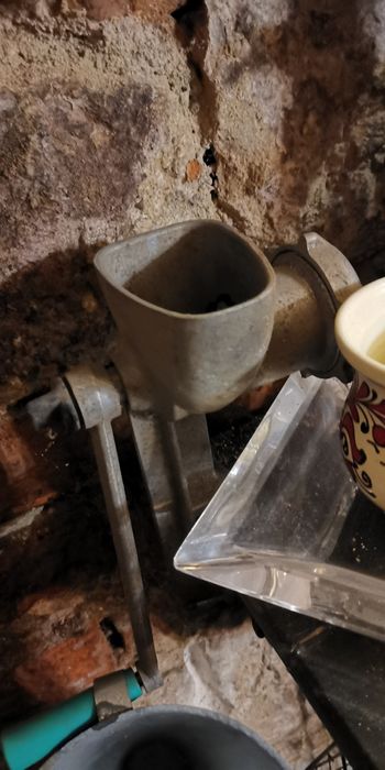 Mașina de tocat carne nuci mac de colectie