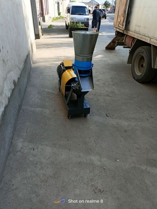 11 kw granulyator yem ishlab chiqarish uskunasi sotiladi