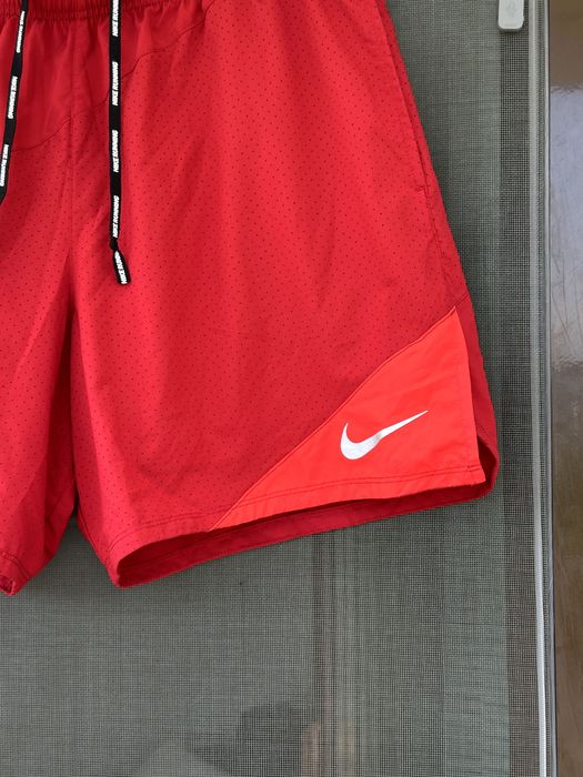 Мъжки къси панталони NIKE (Dri-FIT / Running) - размер L, Отлично състояние