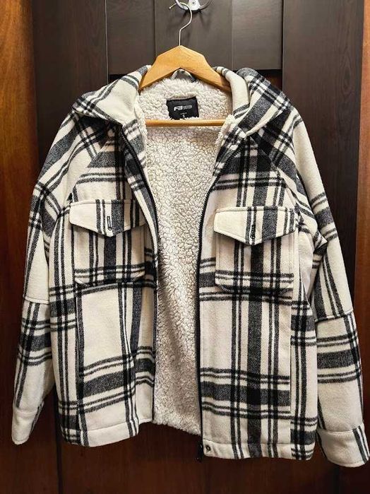 Бяло-черно дамско палто