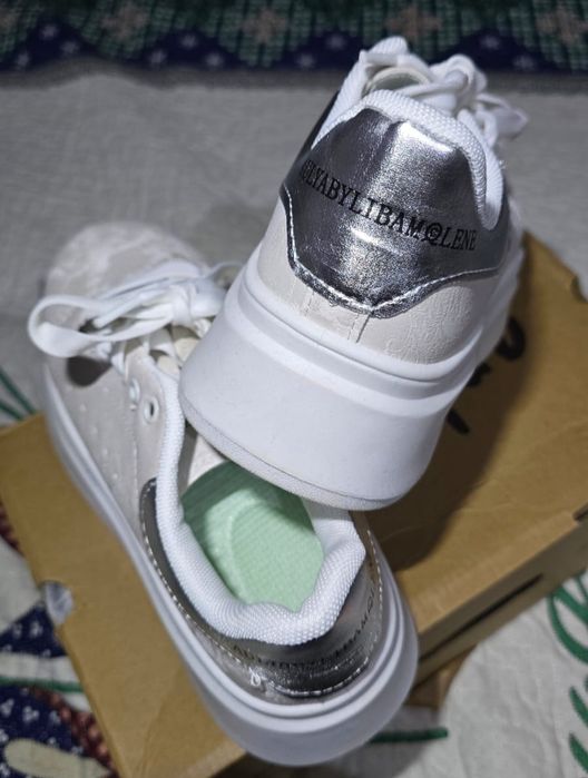 Женская обувь (37 размер)