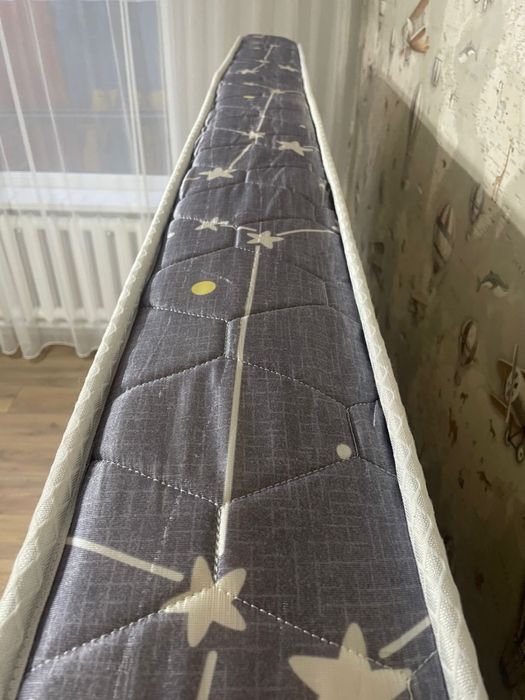 Продам Матрас 160х200
