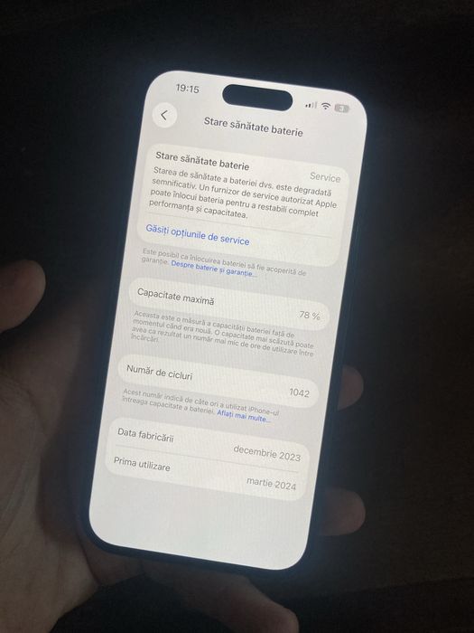 Iphone 15 128gb 78% 2000 lei nu a fost schimbat nimic la el .