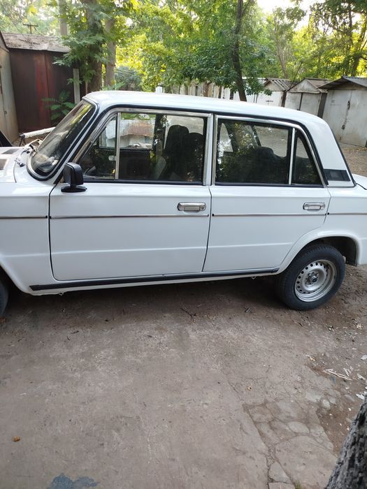 Продается авто машина Жигули.