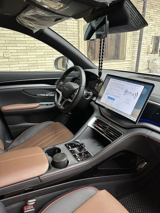 Byd chempion full 2024 gibrid