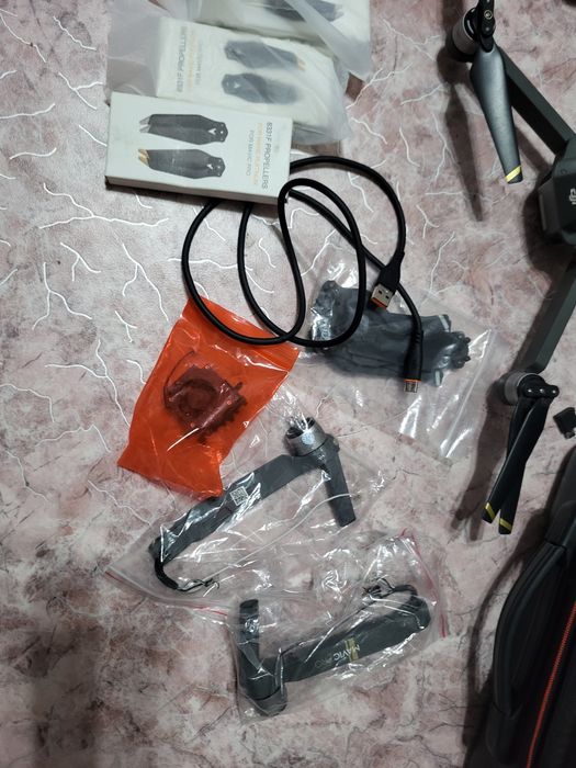 Продам дрон DJI mavic pro