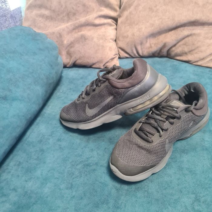 Оригинални маратонки найк ар макс