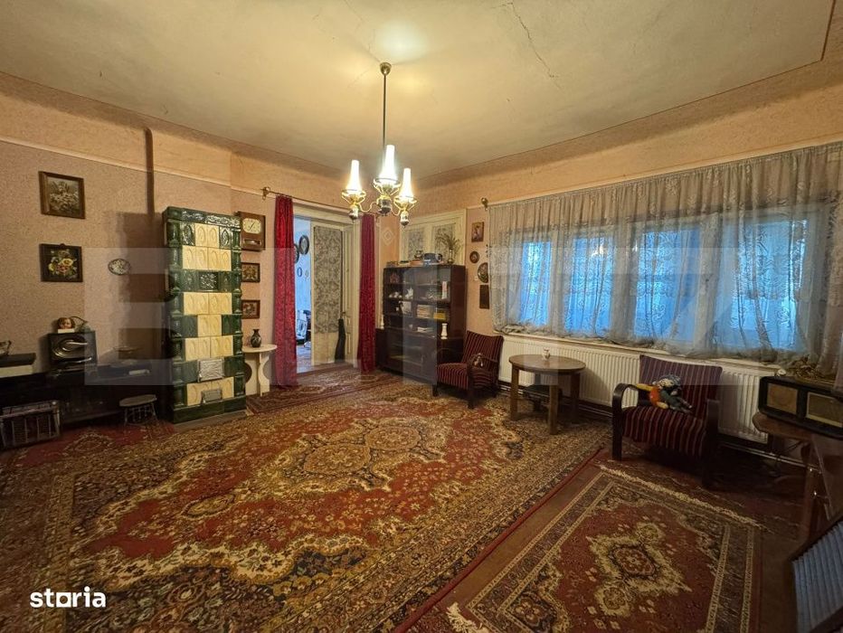 Casa cu 4 camere, 170mp si teren de 1488mp in MANERĂU