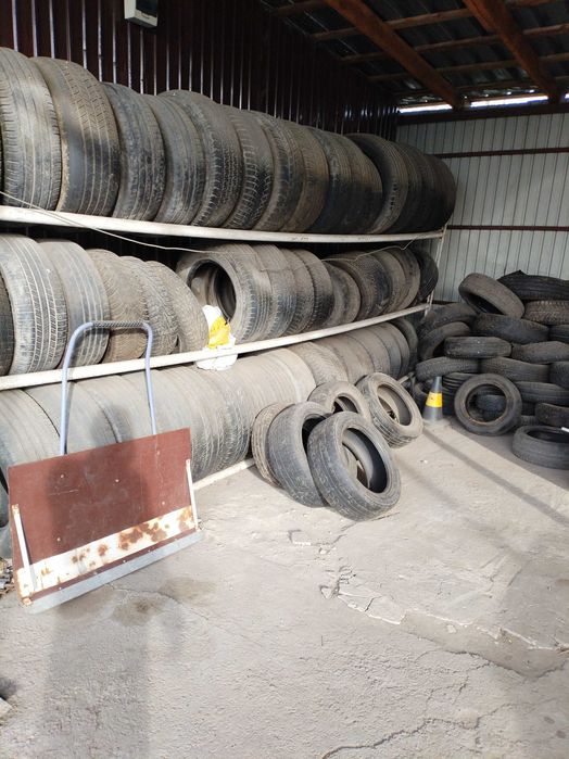 Продам шины  б/у