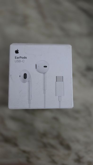 Airpods слушалки