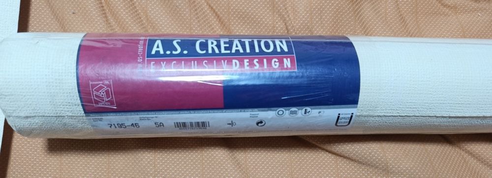 Четири ролки тапети