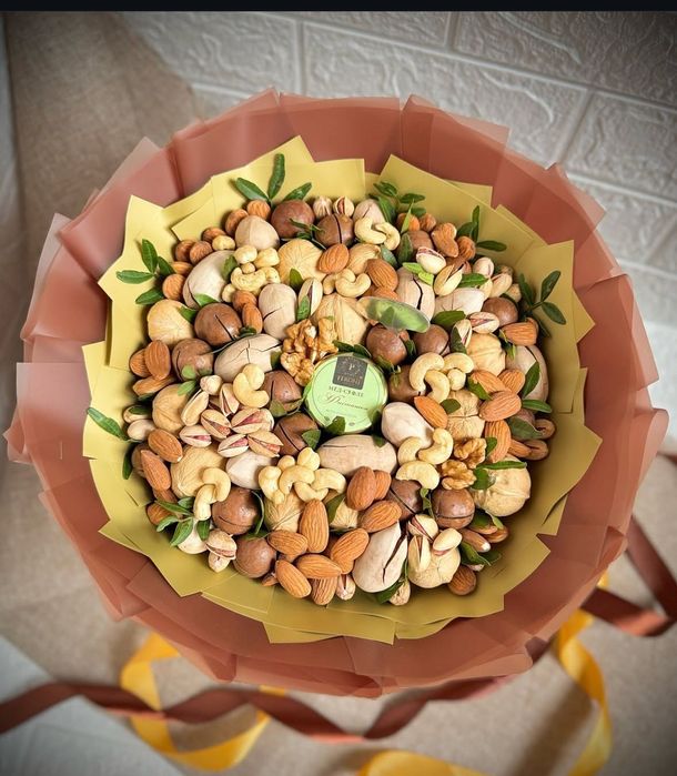 Букеты из сухофруктов