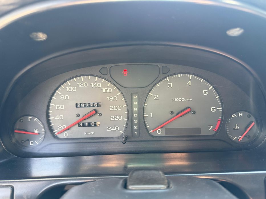 Subaru legacy 1998 год