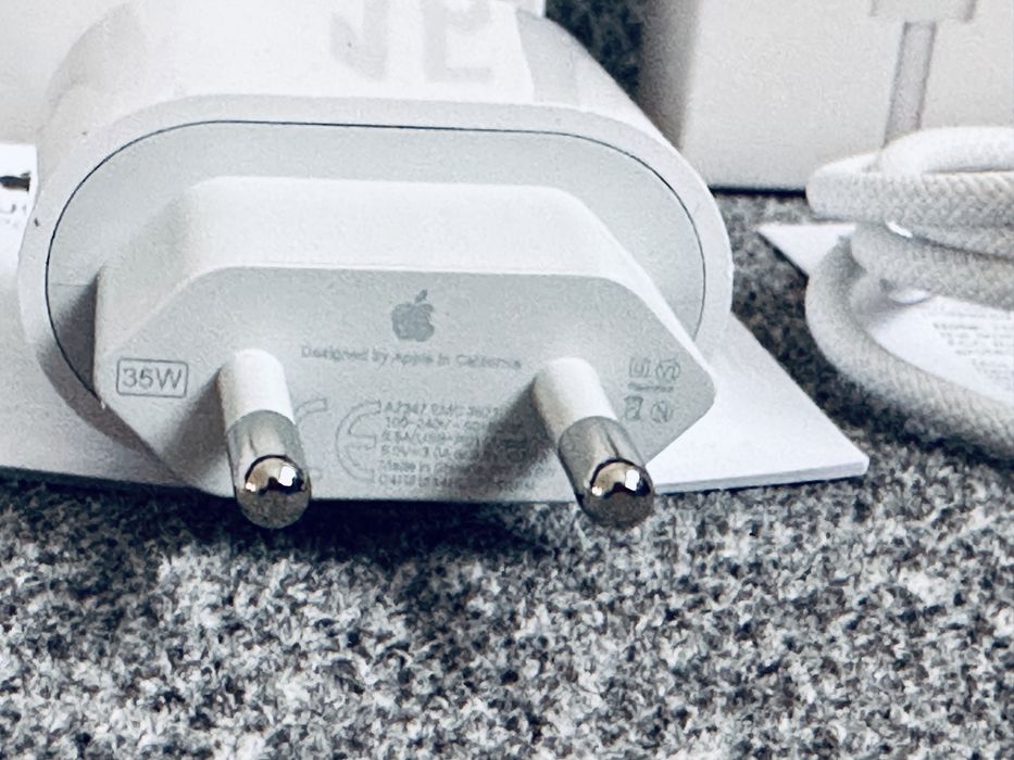 Оригинално Зарядно за iPhone 15,16,17Pro и ProMax 35W Адаптер и Кабел