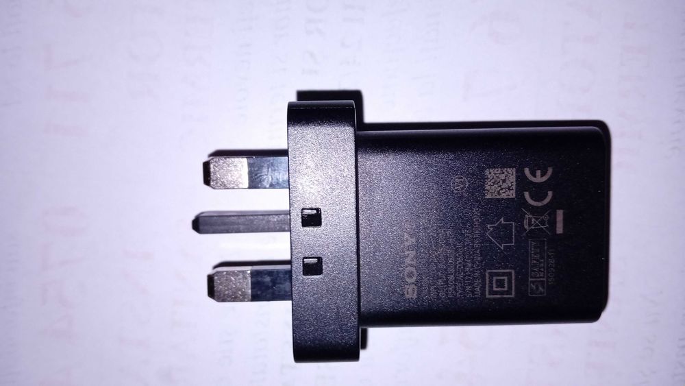 Încarcator telefon cu mufa usb SONY