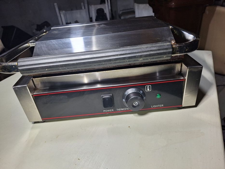 Grill electric profesional