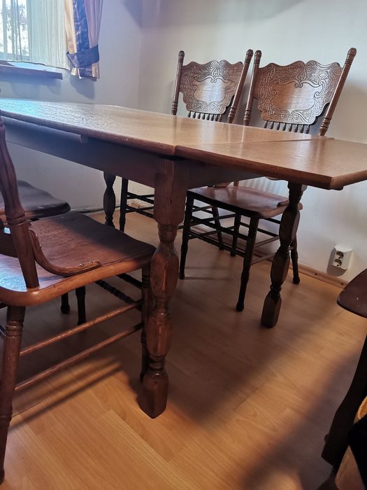 Masa scaune sculptate lemn