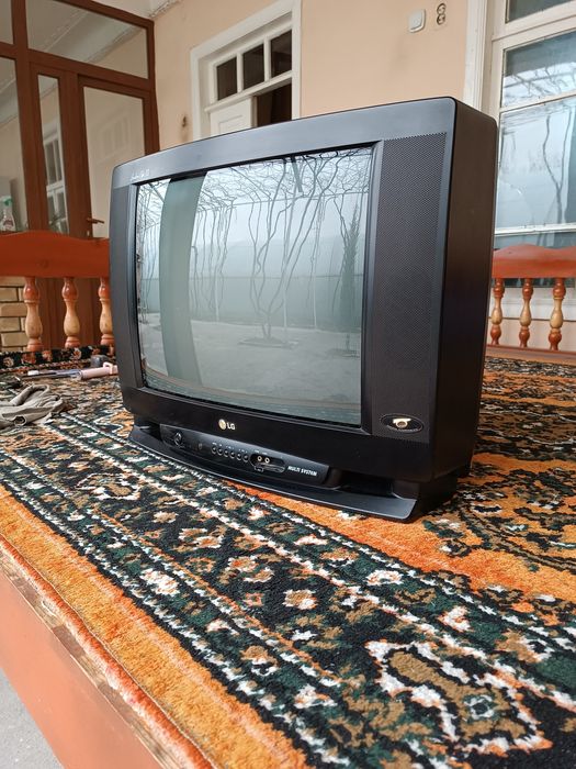 LG televizor yangi