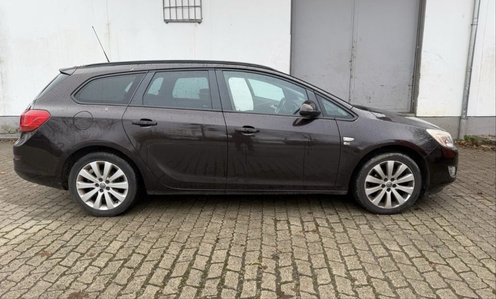Opel astra J 1.4t benzina