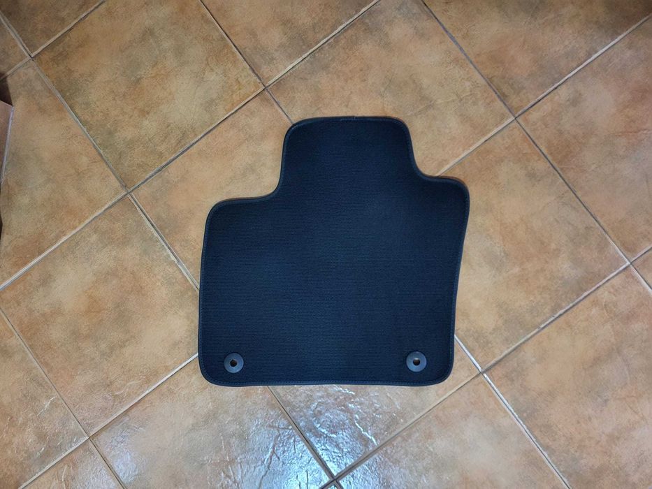 Covoras mocheta sofer original Volvo XC40,ca Nou!