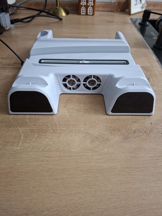 Подставка  для консоли PlayStation 5