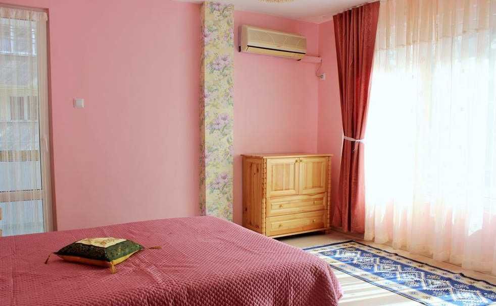 Дава се под наем Двустаен апартамент в Бургас, Възраждане - 80 кв.м за 200 € - Снимка #5