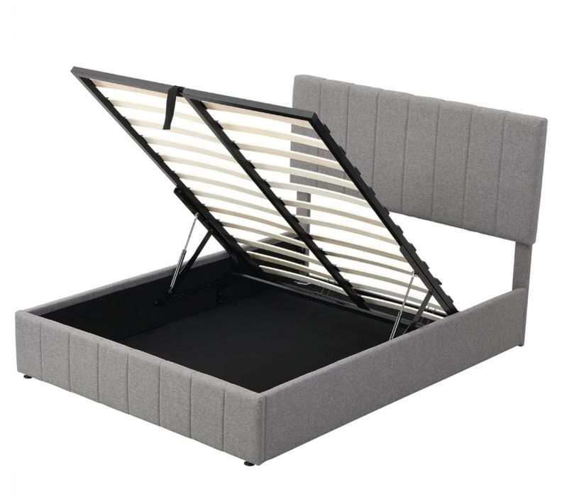 Кровать с подъёмным механизмов