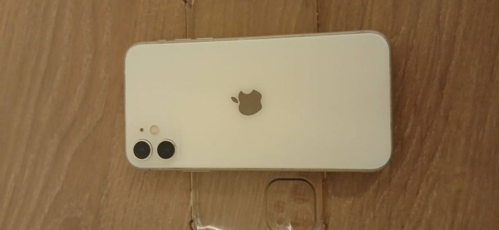 Iphone 11 eмкос 72  64гб обмен бар