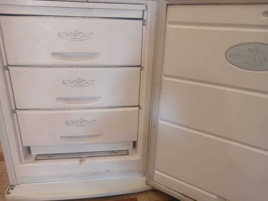 Продам холодильник