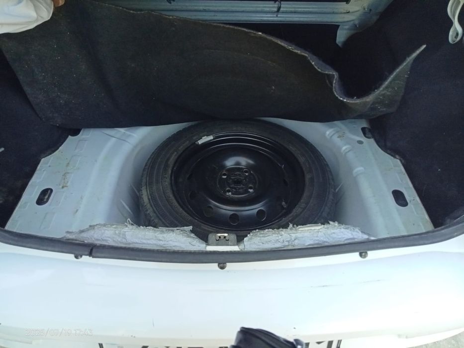 Сатылады Рено Логан 2013жылгы..