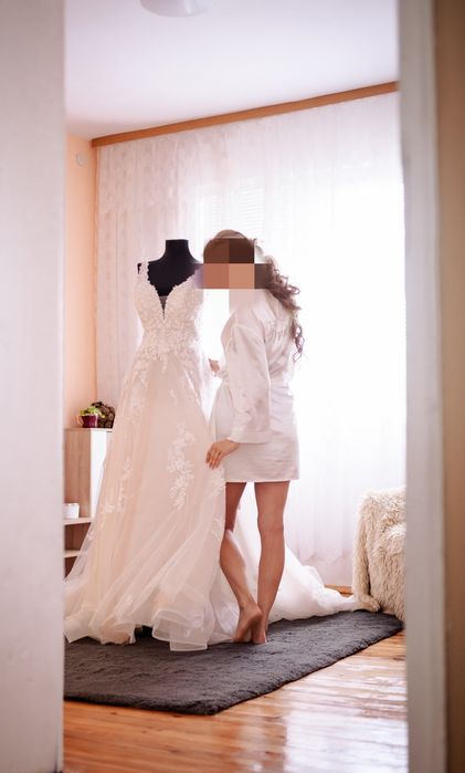 Сватбена рокля DEMETRIOS