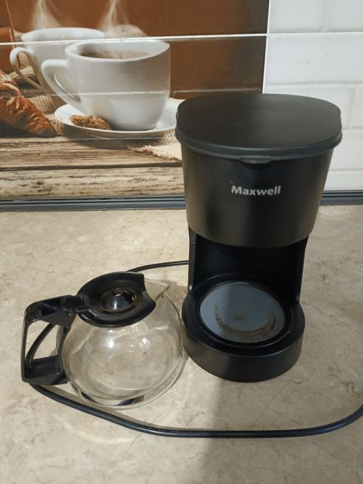 Продам кофеварку за 5000 тг