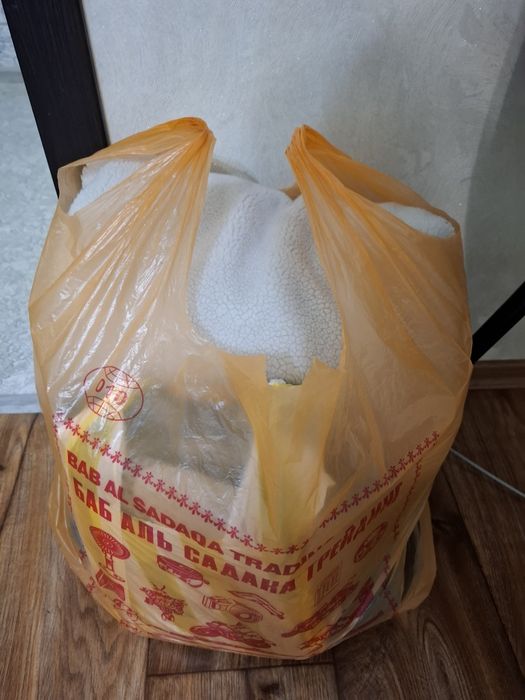 Отдам пакет вещей за донат