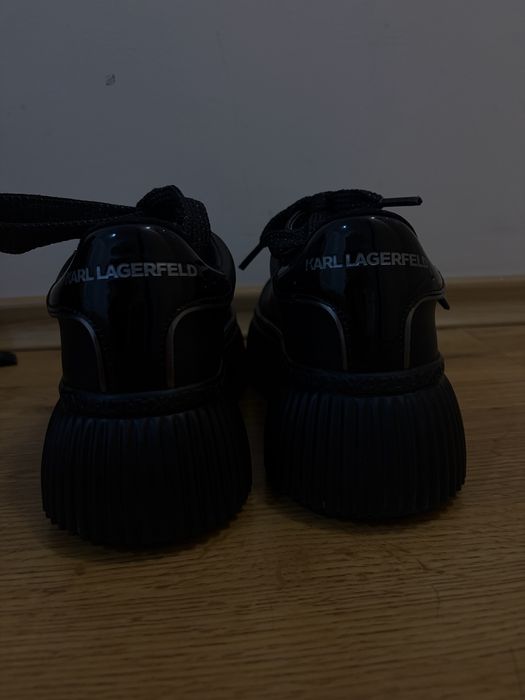 Продавам обувки Karl Lagerfeld