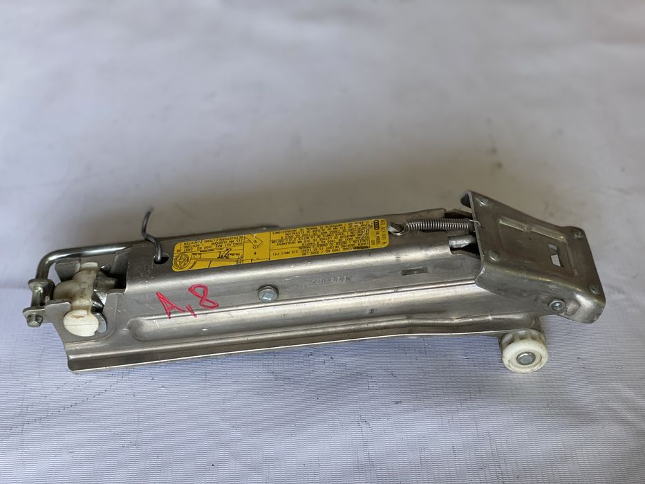 Домкраты  на разные автомобили