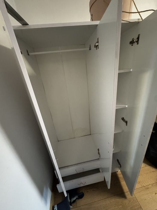 Dulap/ cos de rufe si Dulap alb URGENT