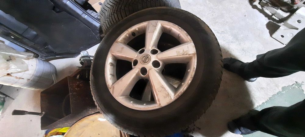 Оригинални джанти 17" за Кашкай