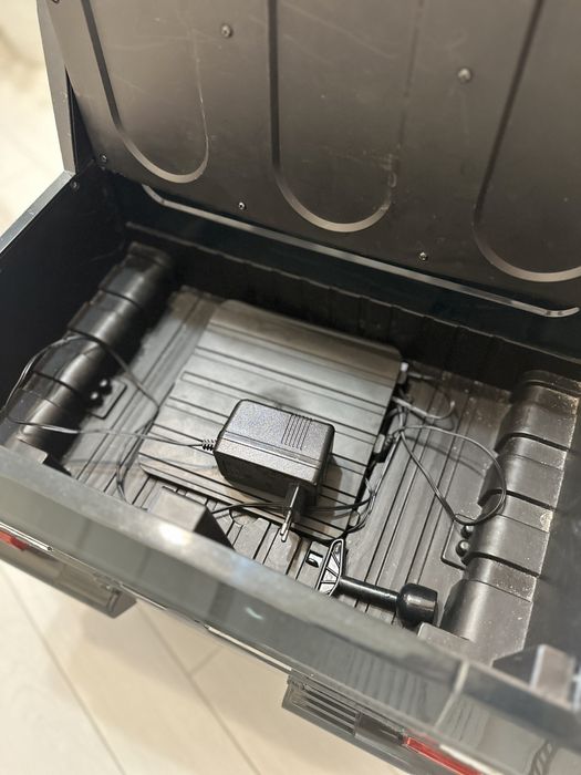 Электромобиль.