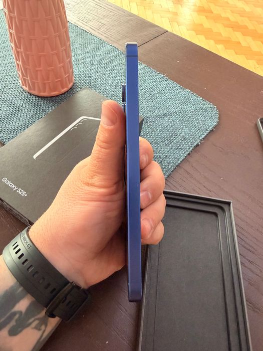 Samsung S25plus 512gb!