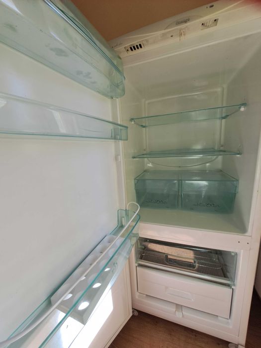 Хладилник с фризер