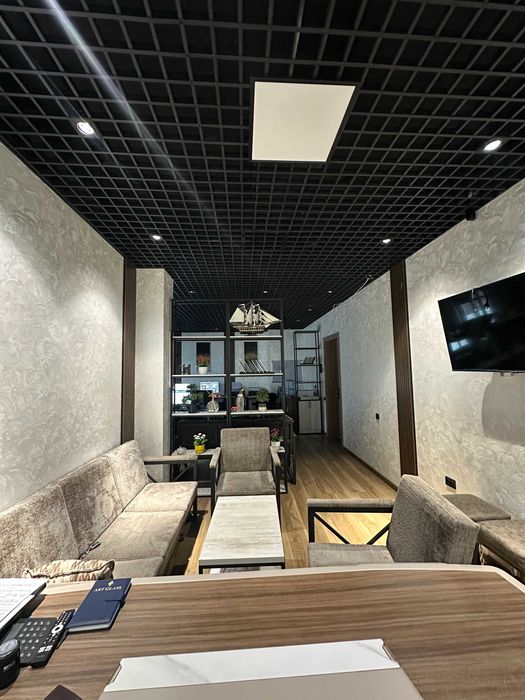 Бодомзор метро якинида офис арендага берилади!