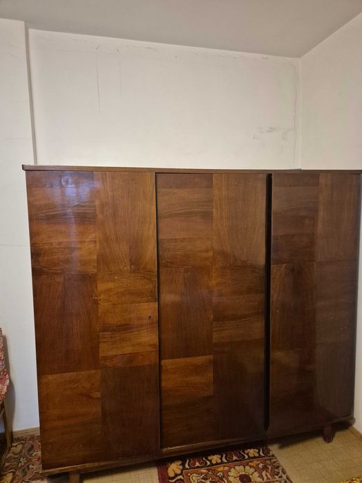 Donez mai multe obiecte de mobila veche. Se ridica din Bucuresti, Drumul Taberei